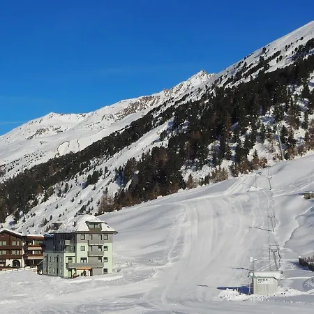 Hotel apartamentowy Haus Verwall 4*