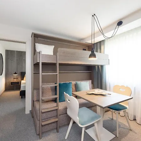 Haus Verwall 4*