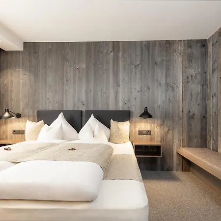 Haus Verwall Hotel apartamentowy Obergurgl