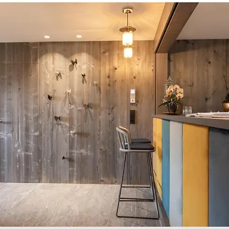 Haus Verwall Aparthotel 4*