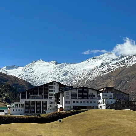 Haus Verwall Aparthotel 4*