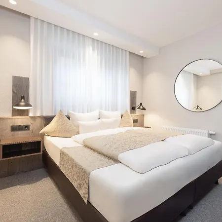 Haus Verwall Hotel apartamentowy