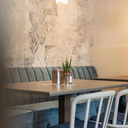 Hotel apartamentowy Haus Verwall 4*