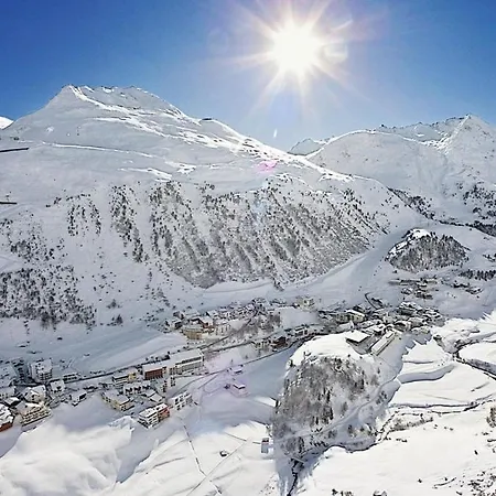 维尔沃公寓式酒店 4*