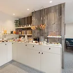 维尔沃公寓式酒店 4*