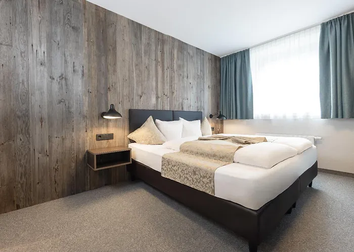 Haus Verwall Hotel apartamentowy