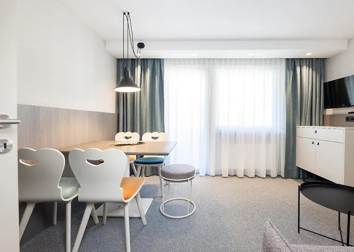 Hotel apartamentowy Haus Verwall 4*